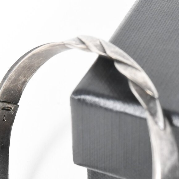 Saint Laurent Paris Silver Bracelet Twisted Design Minimalist Bangle Clasp - Picture 7 of 11
